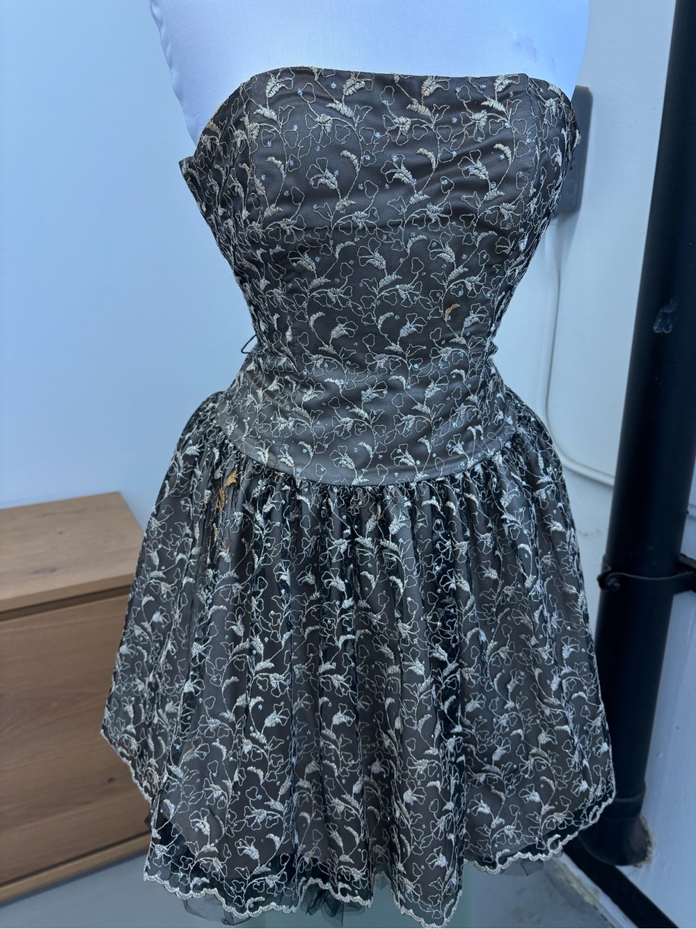 Vintage Jessica McClintock Gold Strapless
Lace Party Dress Size 6P - Picture 2 of 7